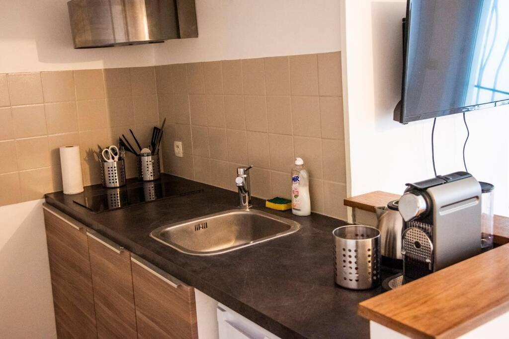 Appartement 2 Personnes, Place St Sauveur A 2Min Caen Exteriör bild